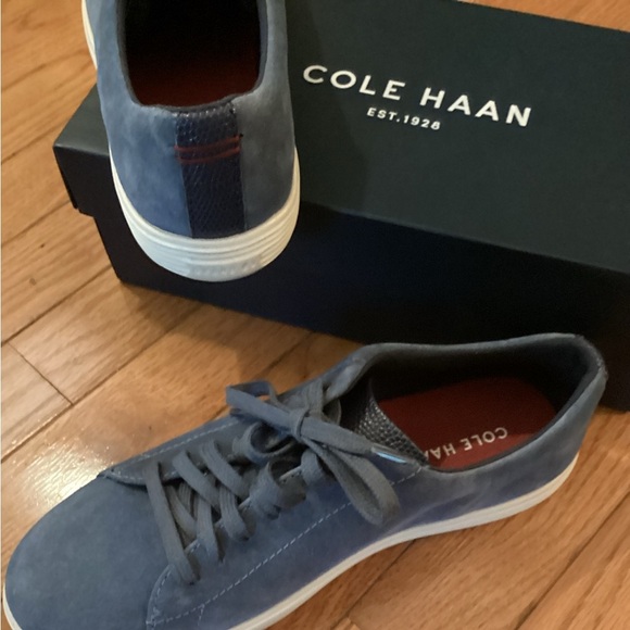 Cole Haan Shoes - NEW COLE HAAN BLUE SUEDE SNEAKER LIZARD EMBOSSED LEATHER TONGUE & HEEL DETAIL